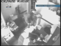 Furt in plina zi intr-un magazin din capitala