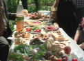 Preotii ne invata bunele maniere de Pastele Blajinilor. Cum sa te imbraci si ce sa NU faci la cimitir