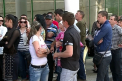 Cozi si la ghiseele unde sunt eliberate pasapoartele biometrice: "Doar in Moldova poti vedea asa ceva"