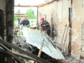 Au inceput curatarea mansardei arse, pentru a putea fi reconstruita: "E complicat". Ce spune Primaria