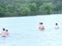 Temperaturile aproape caniculare au grabit deschiderea piscinelor. Moldovenii le-au luat cu asalt
