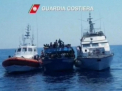 Moldovenii au salvat peste 250 de migranti africani. Se aflau pe o nava defectata in largul Siciliei