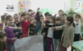 De-a Primaria. Micutii de la gradinita le arata politicienilor cum se face o campanie adevarata