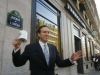 Cum salvezi o companie de la faliment. Ce miscari a facut CEO-ul Starbucks, Howard Schultz