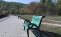 Mai multe banci, aruncate in lacul de la Valea Morilor: "Sunt nebuni de ajuns". Reactia autoritatilor