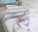 A nascut doi gemeni si i-a abandonat. Un an in urma a avortat un copil de la tatal ei
