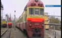 A incercat sa fure 190 de litri de motorina din rezervorul unei locomotive. AFLA ce risca. VIDEO