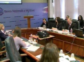 Avem carduri, dar preferam banii. Cum vrea BNM sa mareasca numarul moldovenilor care folosesc carduri bancare