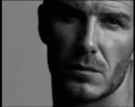 David Beckham, imperial! Si-a etalat muschii si tatuajele, promovand propria colectie de lenjerie