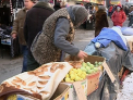 La Piata Centrala fructele nu ingheata? Ce metode folosesc vanzatorii pentru a-si proteja marfa de ger