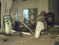 Au intrat cu masina intr-o benzinarie si s-au rasturnat! Patru tineri au scapat fara nici o zgarietura