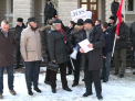 Iurie Rosca a ajuns sa protesteze si in fata MAI! "Politia intimideaza protestatarii!"