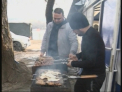 Zeci de chisinauieni au iesit la frigarui si la un pahar de tuica! Vezi cum au petrecut