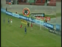 A fost erou pentru moment, dar s-a facut de ras, cand a vrut sa se bucure de gol! Vezi faza