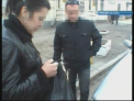 Prinsa cu mata-n sac. A luat 320 de euro si 450 de lei pentru perfectarea actelor