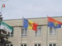 Drapel PCRM arborat alaturi de tricolor pe consiliile raionale din Balti si Cahul! "E o profanare!"