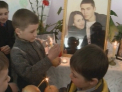 Zi neagra la Durlesti. Olga si Ilie, tinerii omorati acum un an de un criminal in serie, comemorati de colegi