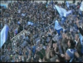 Metoda inedita de a celebra un gol. Un jucator s-a urcat cu picioarele peste colegul sau, intins la pamant