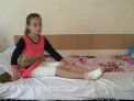 Fetita cu arsuri pe corp, plimbata cu ambulanta o ora pentru ca soferul ar fi facut o cursa de taxi