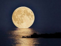 A mai ramas o zi pana la SUPER LUNA. Evenimentul este legat de catastrofe naturale