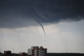 Fenomen de-a dreptul SPECTACULOS! O TORNADA s-a abatut deasupra Chisinaului! FOTO si VIDEO