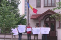 Homosexualii, suparati pe Lupu: Sa-si ceara scuze publice! Gayii si lesbienele, la protest in fata Parlamentului