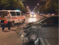 Accident cu 3 masini in Chisinau! O ambulanta si un Opel care stationa, lovite in plin de un Peugeot!