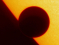 Spectacol de pe alta planeta. Venus a trecut prin fata Soarelui si a captivat Pamantul. FOTO
