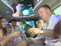 S-au intors acasa cu limuzina. Cum a fost intampinata o familie care a revenit din Spania