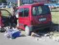 Grav accident la Balti! Un mort si doi raniti dupa ce un Peugeot a intrat intr-un stalp! VIDEO