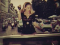 Imbracata sumar, intr-o masina decapotabila si urmarita de fani. Cum  va arata noul videoclip al Madonnei