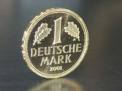 Germanii platesc cu marca, la 12 ani de la trecerea la euro