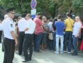 Zis si facut. Comerciantii de la iarmarocul nocturn au protestat in fata Primariei