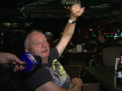 VIDEO. Suporterii britanici au luat cu asalt terasele din Chisinau: "Ne place berea din Moldova"