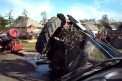 VIDEO. Accident ciudat in Soroca. Un tractor a fost acrosat de un autocamion si rupt in doua