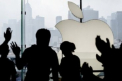 iPhone 5 a ajuns in magazine. Apple se asteapta la vanzari de 10 mililioane de aparate in prima zi