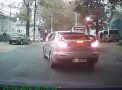 Efectul turmei - a incalcat unul, incalca si urmatorul! Ce fac soferii ca sa nu mai stea la coada. VIDEO