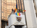 "Nu am fost dirijat de nimeni". Marturiile tanarului care a arborat tricolorul pe cladirea Presedintiei
