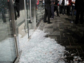 Bataie pe iPad2 la Beijing. Geamuri sparte si 4 raniti in vria dupa tableta