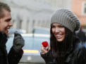 Nu vrei sa iti petreci Valentine\'s Day singur? Iata cateva secrete de seductie demonstrate stiintific!