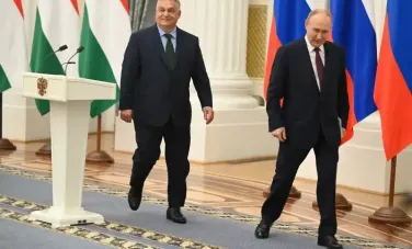 Întâlnire surpriză Viktor Orban-Vladimir Putin la Moscova, într-un moment critic al negocierilor de pace din Ucraina. Orban anunță ce va discuta cu Putin