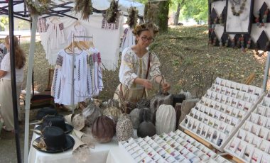 Festivalul Ia Mania a revenit în forță în acest an, tot la Holercani, doar că într-o altă locație. Cum s-a desfășurat evenimentul și de ce au avut parte cei prezenți - VIDEO