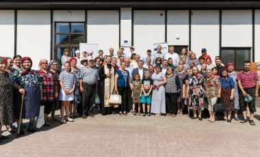 O piață agricolă ca la casele mari! Producătorii de fructe și legume, carne sau produse lactate din raionul Cahul își vând marfa în piața din satul Colibași care a fost modernizată cu suportul UE - VIDEO