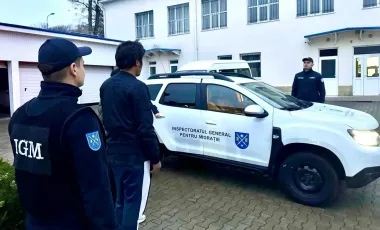 Două persoane din Asia de Sud, extrădate din Moldova, după ce au încercat să treacă ilegal frontiera de stat. Ce interdicție au primit – FOTO