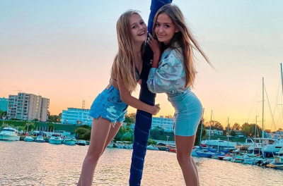 La fel de talentata! Sora Iulianei Beregoi se gandeste sa-si lanseze propria colectie de haine. Anisoara: „Am inceput aceasta pasiune de la scoala, la educatia tehnologica” - VIDEO