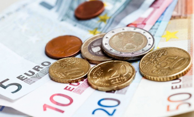 A fost o zi istorică pentru România, dar nu și una fericită. Pentru prima dată, moneda euro a depășit pragul de 5 lei - VIDEO