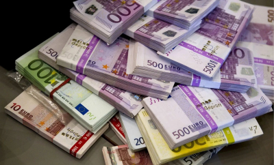Curs valutar BNM pentru 7 mai. Cât costă astăzi un euro și un dolar - FOTO
