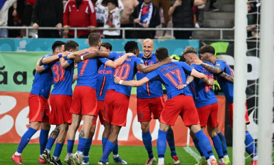 FCSB, campioana României pentru al doilea an la rând! Craiova le-a "dăruit" titlul roș-albaștrilor - VIDEO