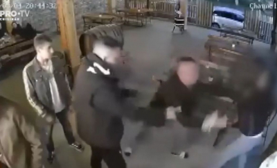 Imagini cu impact emoțional. O tânără a ajuns la spital, după ce a fost bătută de un bărbat într-un local din Vulcănești: Totul s-a întâmplat în fața unor clienți - VIDEO