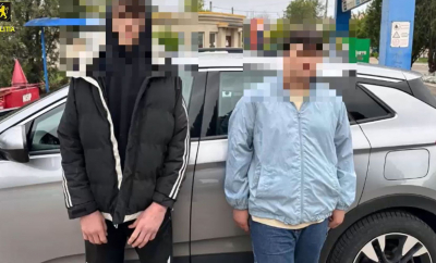 Doi adolescenți - cercetați penal, după ce au decis să „dea o tură” cu un automobil străin. Unde au fost prinși - VIDEO